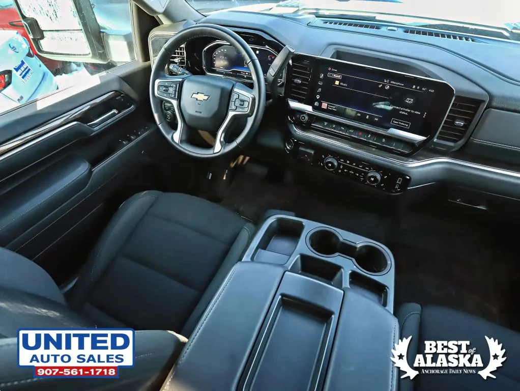 Chevrolet 3500HD photo 48