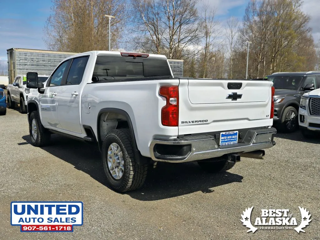 Chevrolet 3500HD photo 6