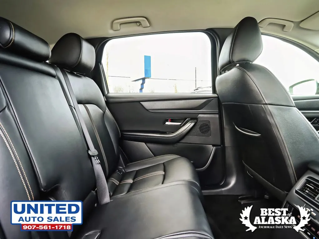 Mazda CX-90 photo 35