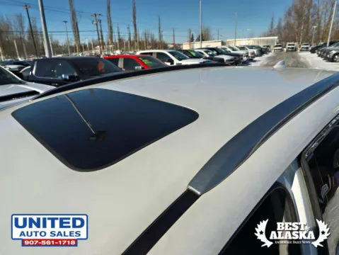 More photos of 2021 Honda Pilot Touring Sport Utility 4D at United Auto Sales, AK