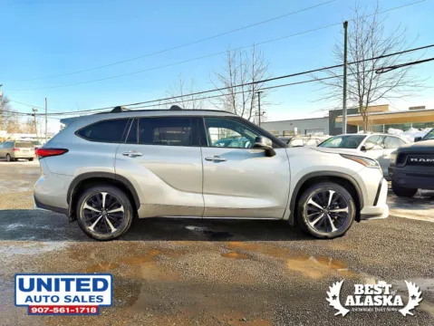 More photos of 2022 Toyota Highlander XSE Sport Utility 4D at United Auto Sales, AK