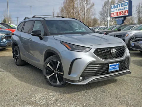 Silver 2022 Toyota Highlander XSE Sport Utility 4D for sale in Anchorage, AK