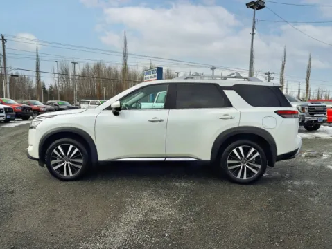 More photos of 2024 Nissan Pathfinder Platinum Sport Utility 4D at United Auto Sales, AK