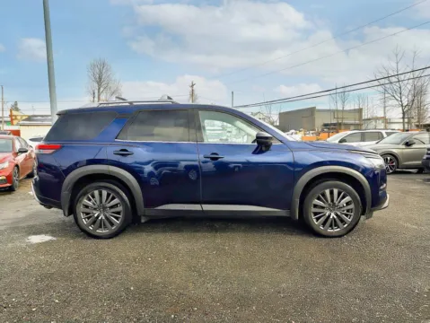 More photos of 2024 Nissan Pathfinder SL Sport Utility 4D at United Auto Sales, AK