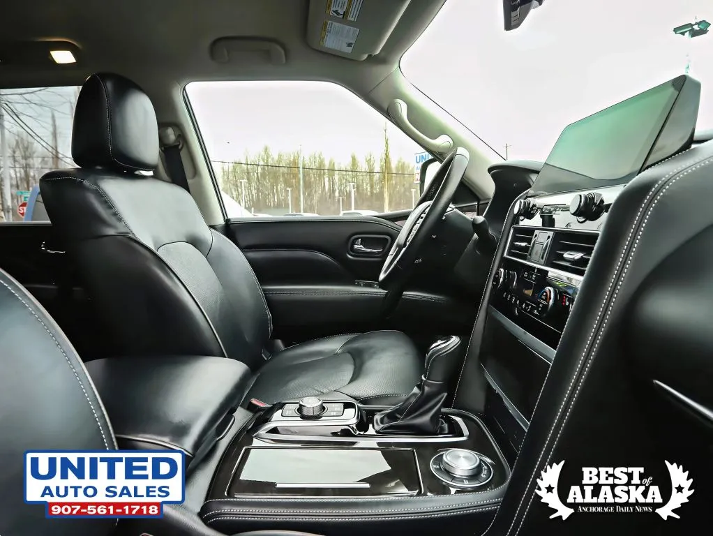 Infiniti QX80 photo 16
