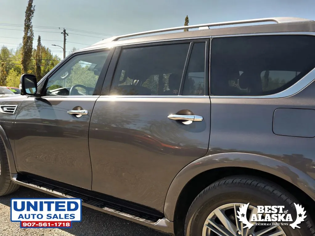 Infiniti QX80 photo 65