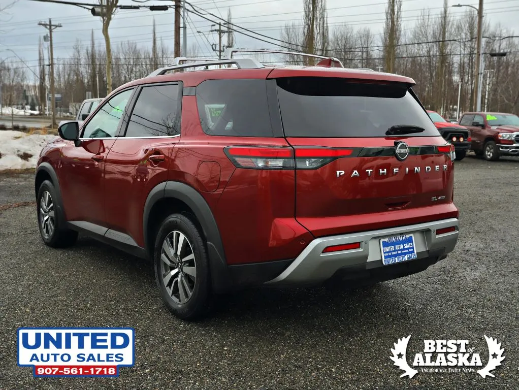 Nissan Pathfinder photo 8
