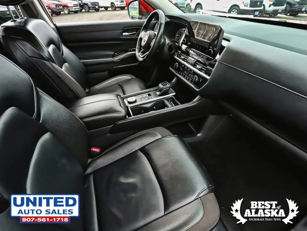 Nissan Pathfinder photo 14