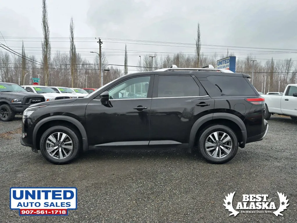 Nissan Pathfinder photo 7