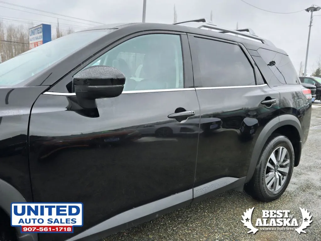 Nissan Pathfinder photo 24
