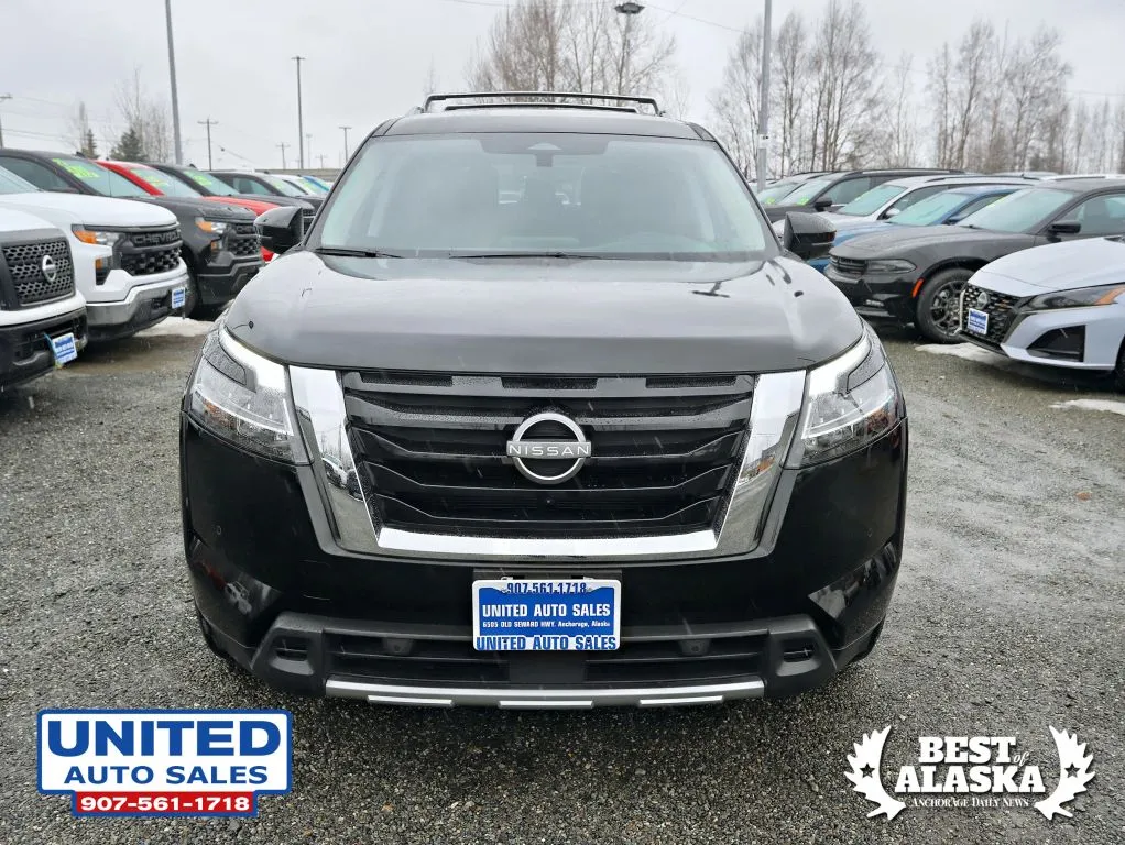 Nissan Pathfinder photo 4