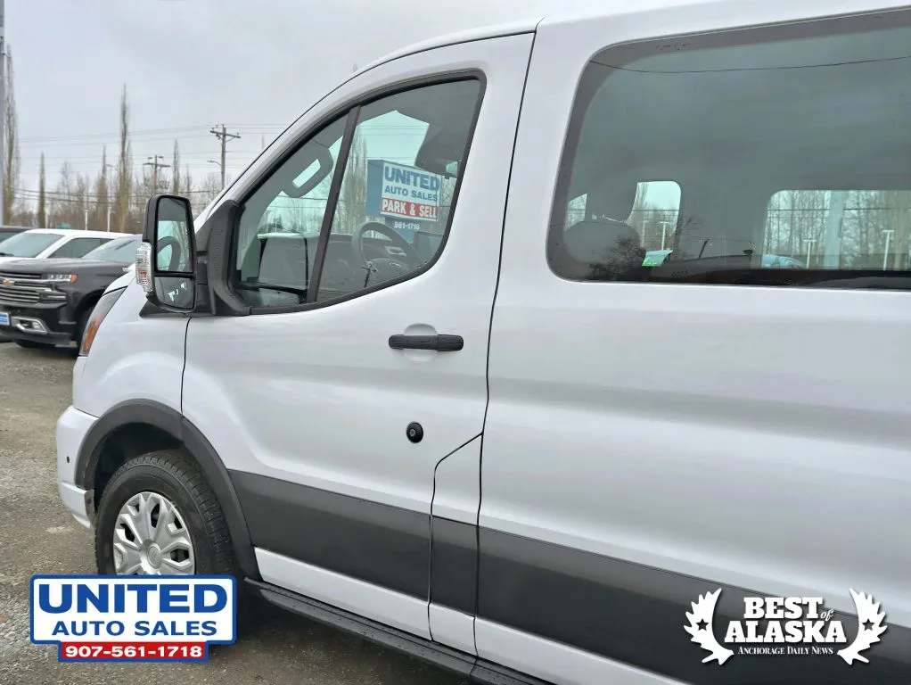 Ford Transit-350 photo 23