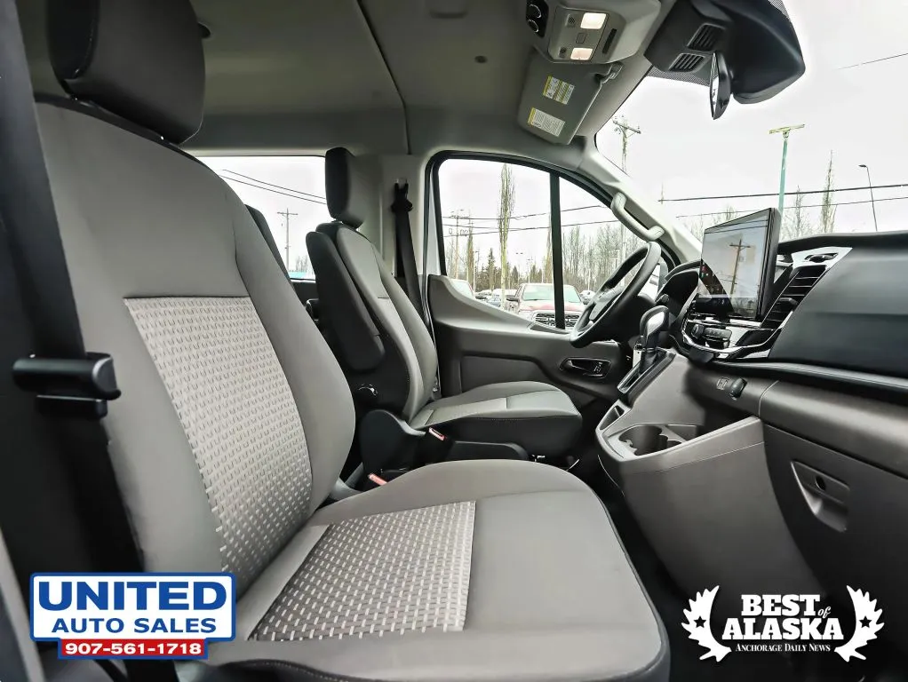 Ford Transit-350 photo 39