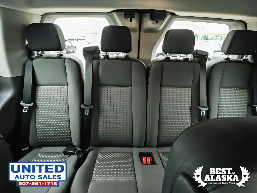 Ford Transit-350 photo 17