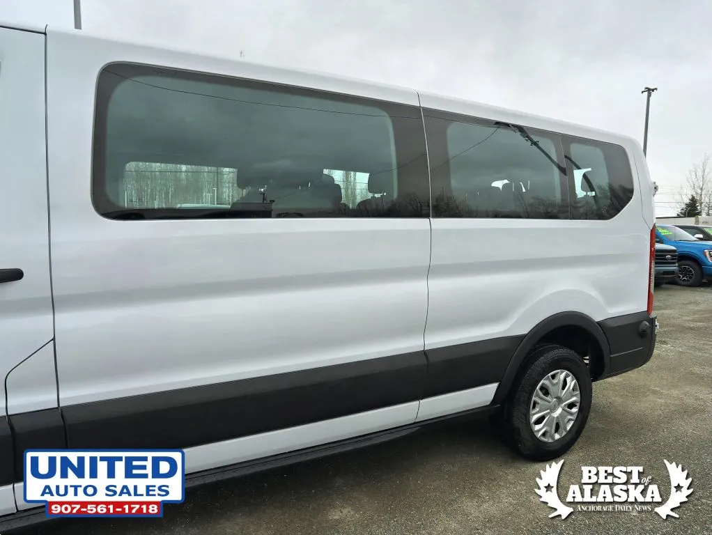 Ford Transit-350 photo 25