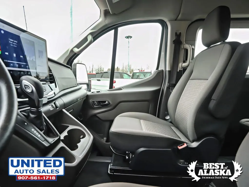 Ford Transit-350 photo 29