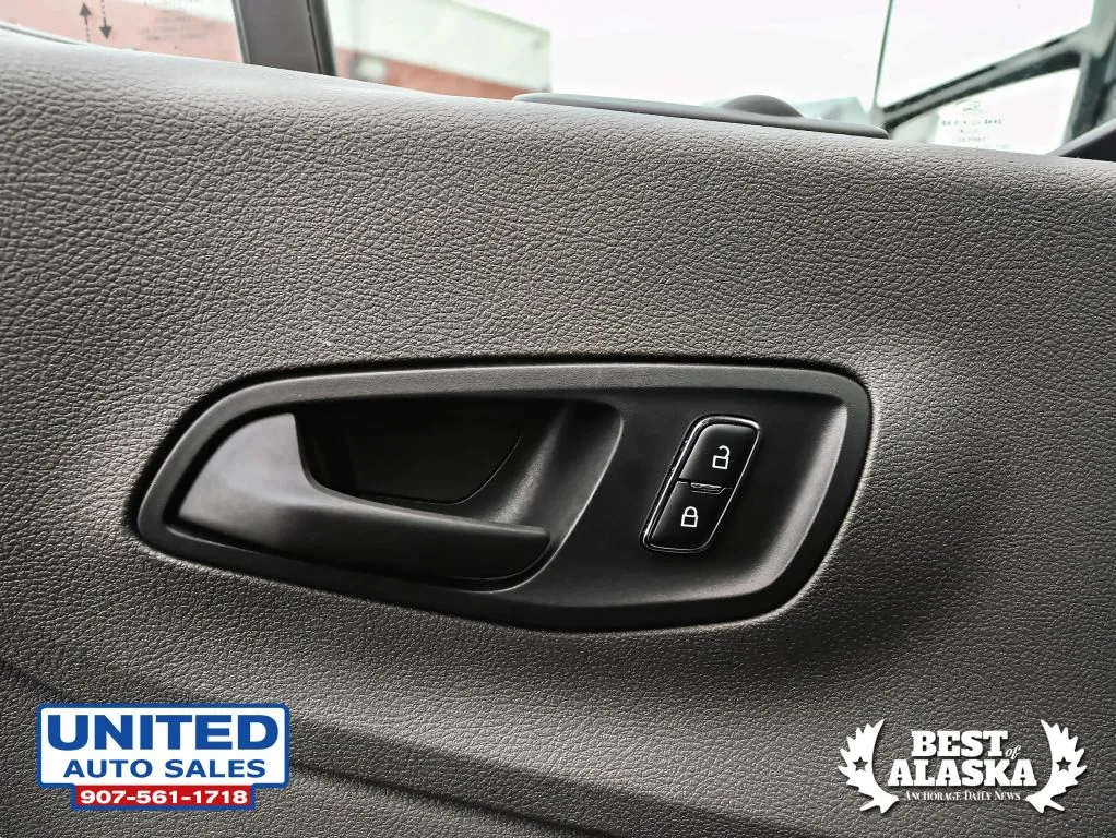 Ford Transit-350 photo 31