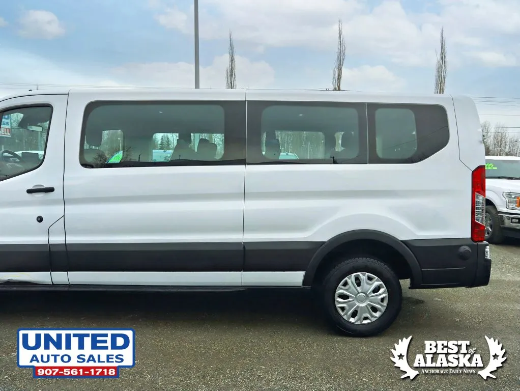Ford Transit-350 photo 24