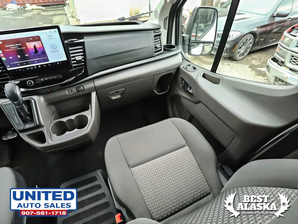 Ford Transit-350 photo 37