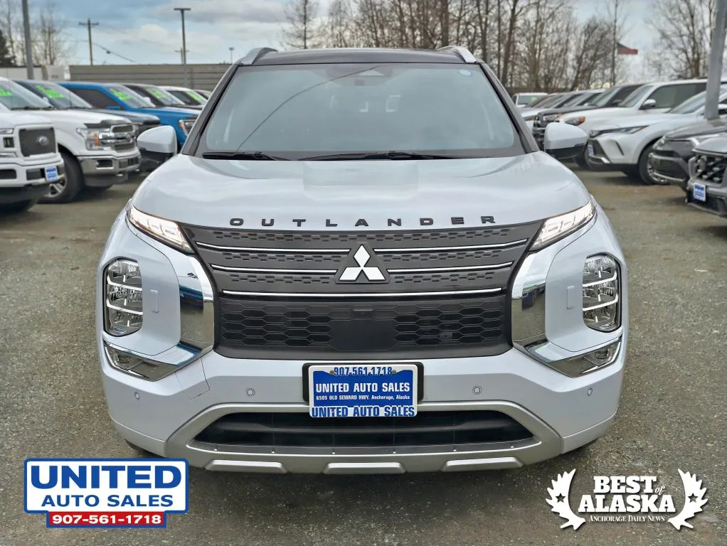 Mitsubishi Outlander photo 2