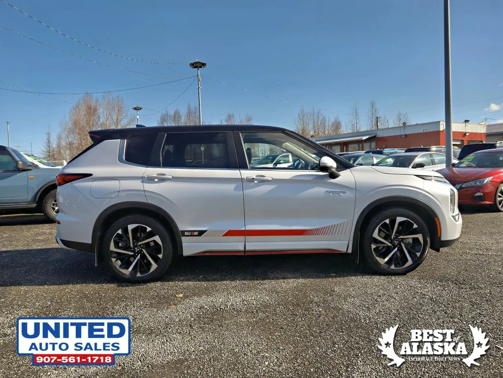 Mitsubishi Outlander photo 4