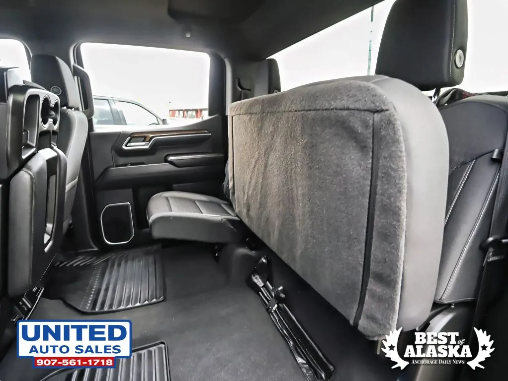 Chevrolet Silverado photo 17