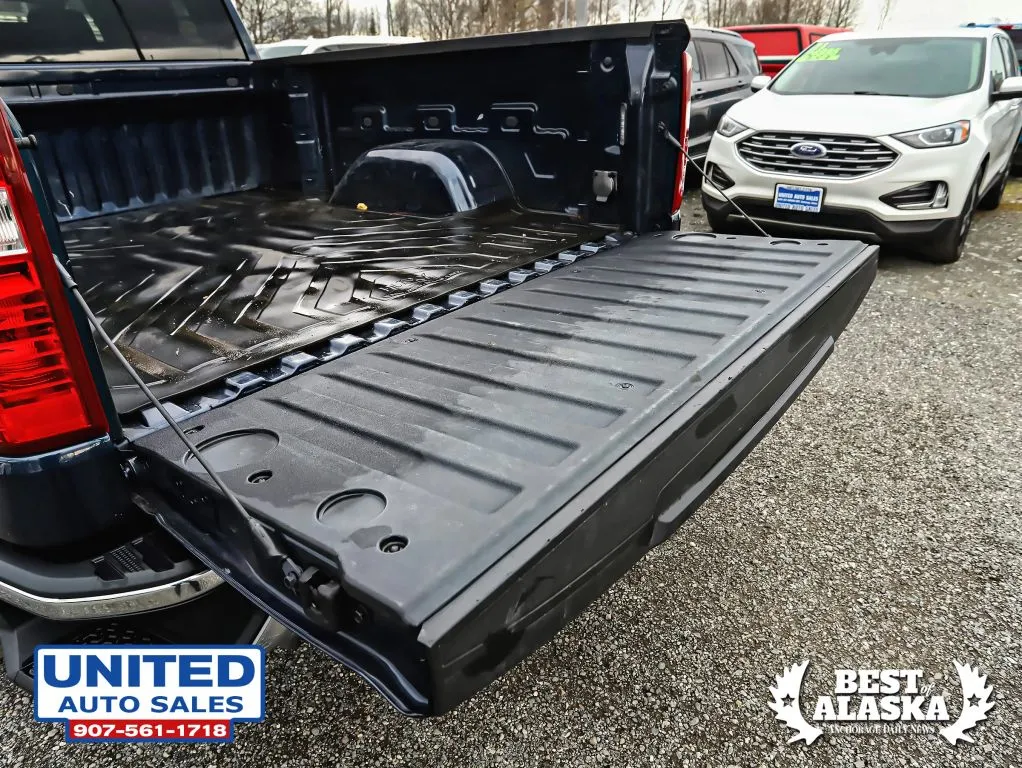 Chevrolet Silverado photo 35