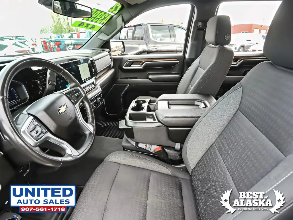 Chevrolet Silverado photo 11