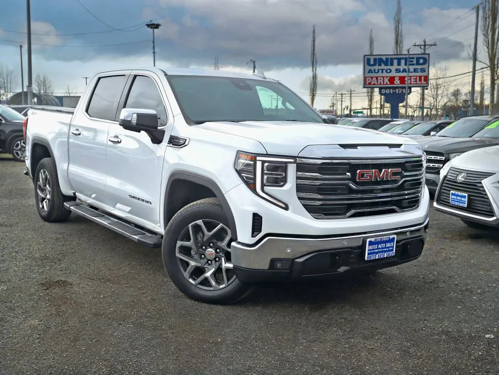 2024 GMC Sierra 4WD Crew Cab Short Box SLT's photo