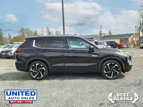 More photos of 2023 Mitsubishi Outlander PHEV SEL Sport Utility 4D at United Auto Sales, AK