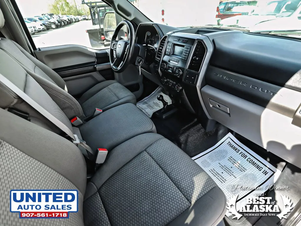 Ford F-550 photo 16