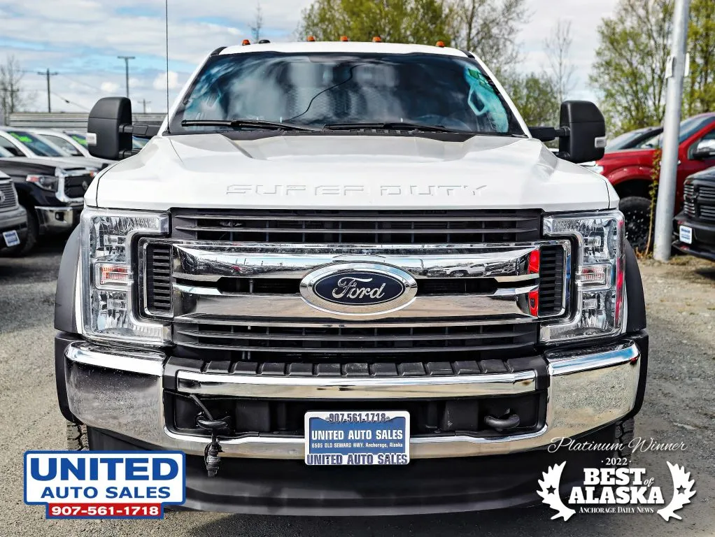 Ford F-550 photo 4