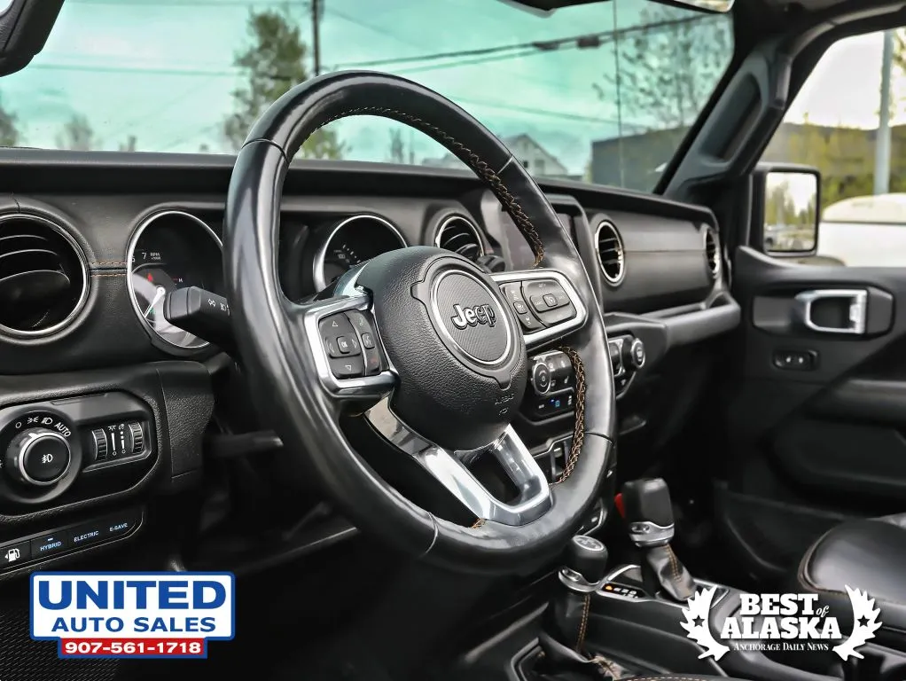 Jeep Wrangler photo 12
