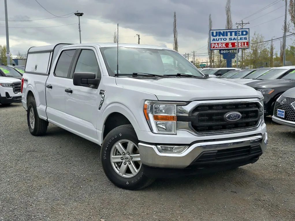 White 2021 Ford F-150 SuperCrew Cab XLT Pickup 4D 6 1/2 ft for sale in Anchorage, AK