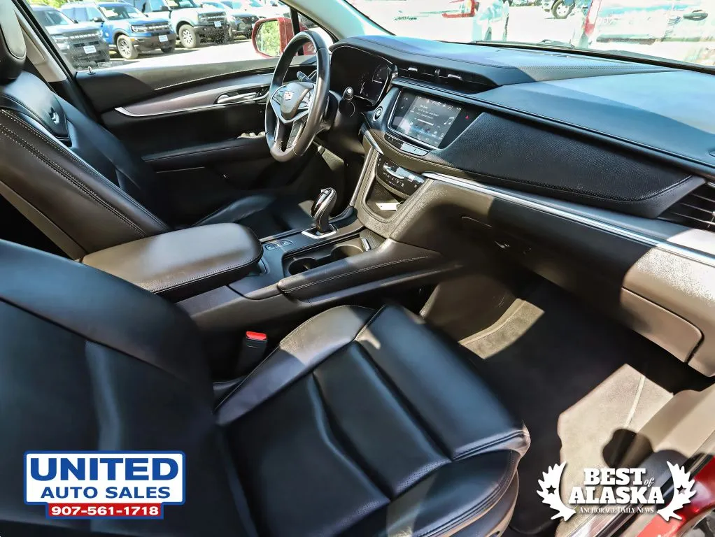 Cadillac XT5 photo 15