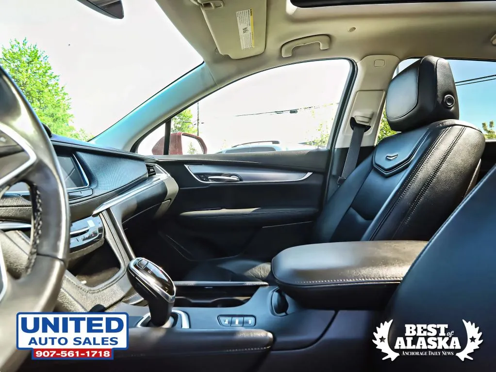 Cadillac XT5 photo 12