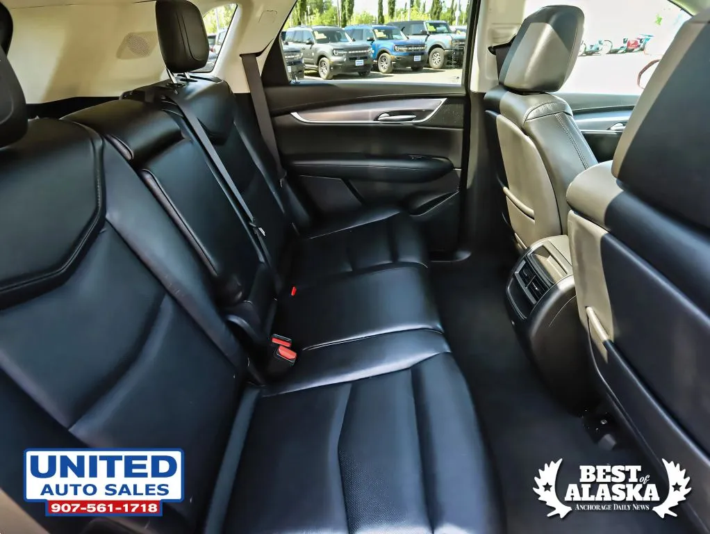 Cadillac XT5 photo 35