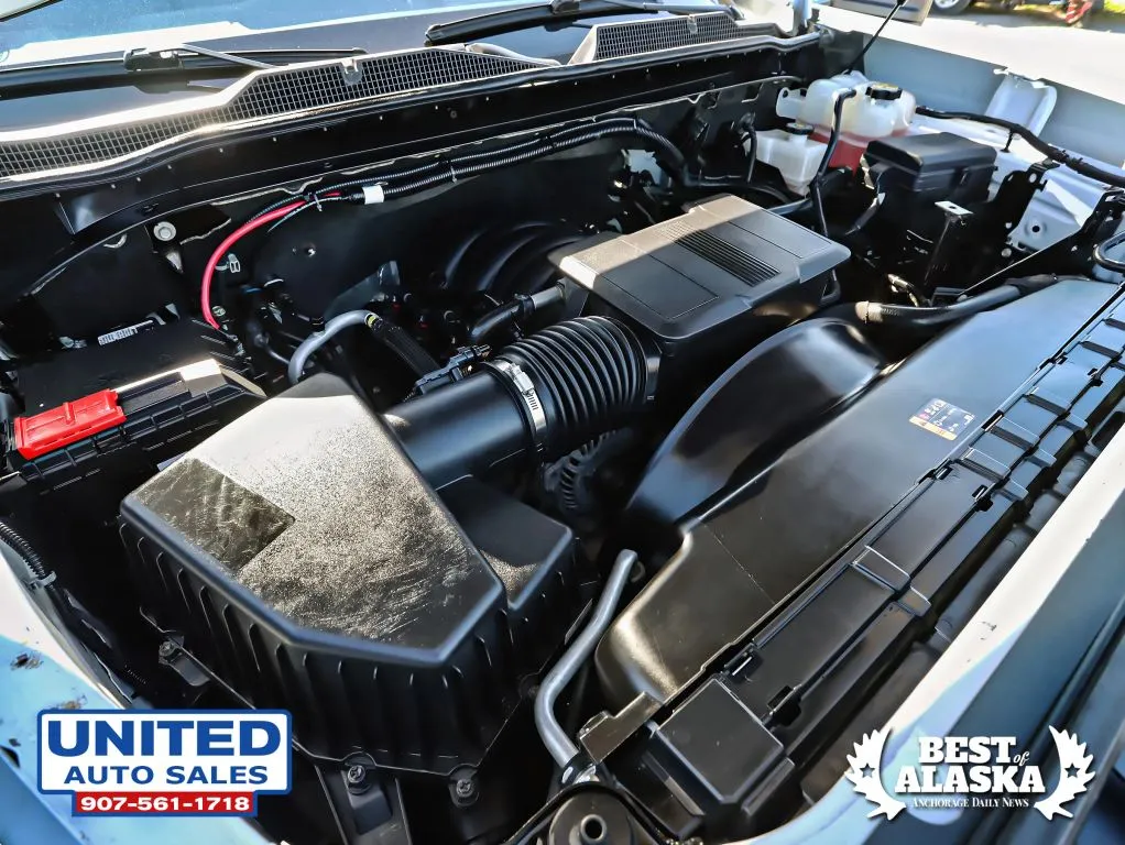 Chevrolet Silverado photo 17