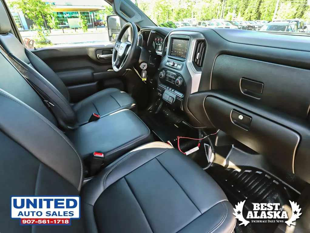 Chevrolet Silverado photo 15