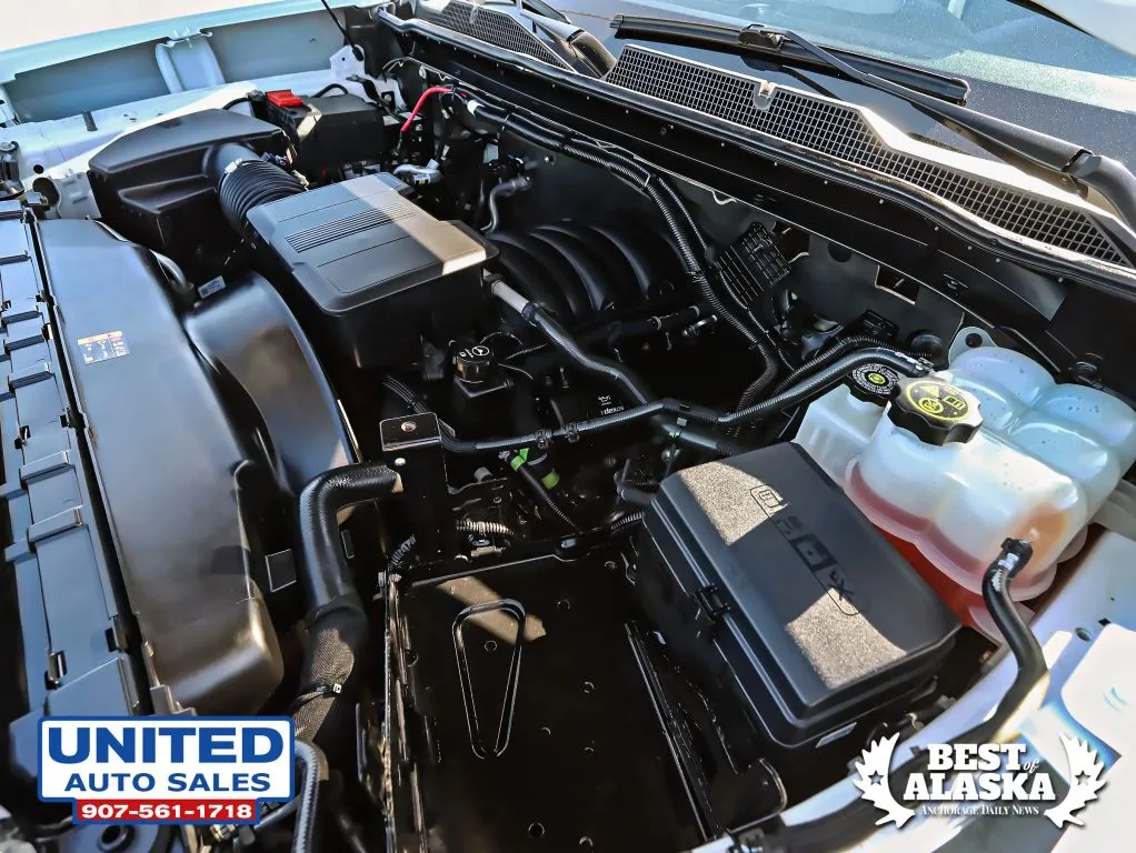 Chevrolet Silverado photo 53