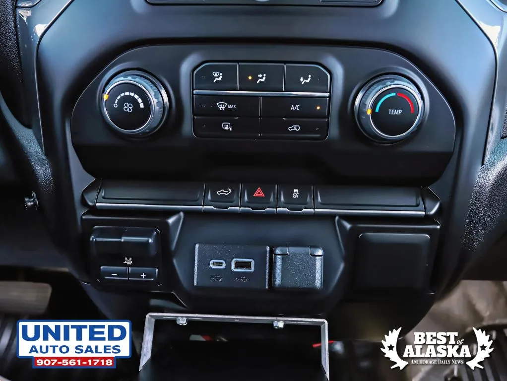 Chevrolet Silverado photo 52