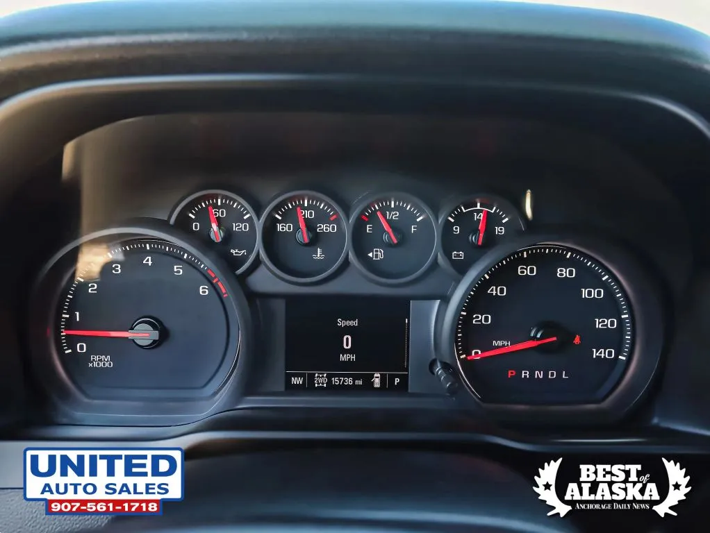 Chevrolet Silverado photo 15