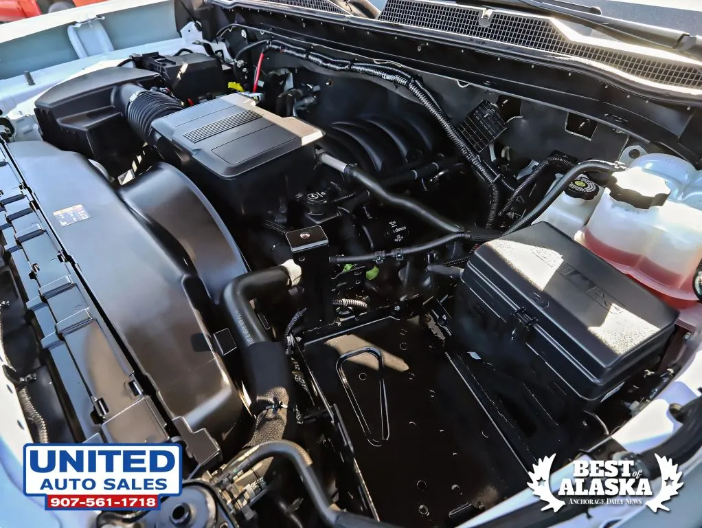 Chevrolet Silverado photo 54