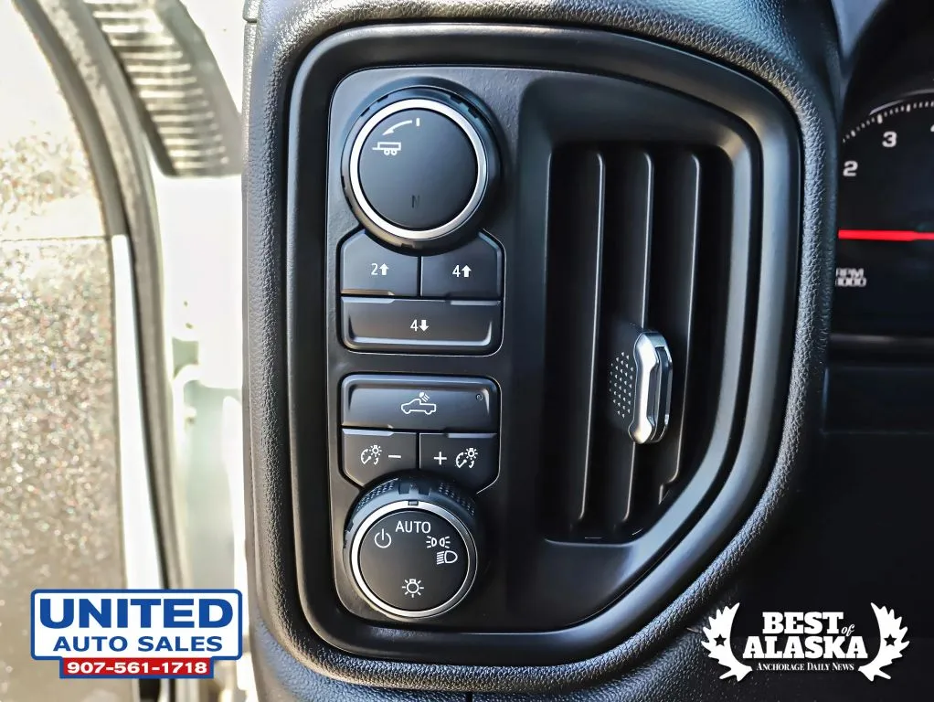 Chevrolet Silverado photo 45