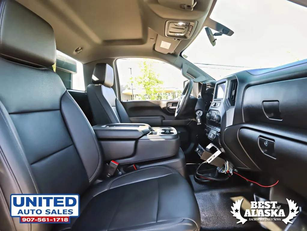 Chevrolet Silverado photo 16