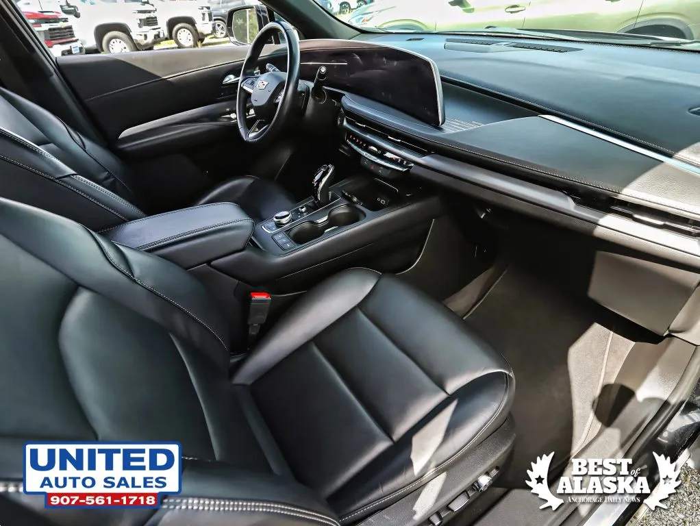 Cadillac XT4 photo 35