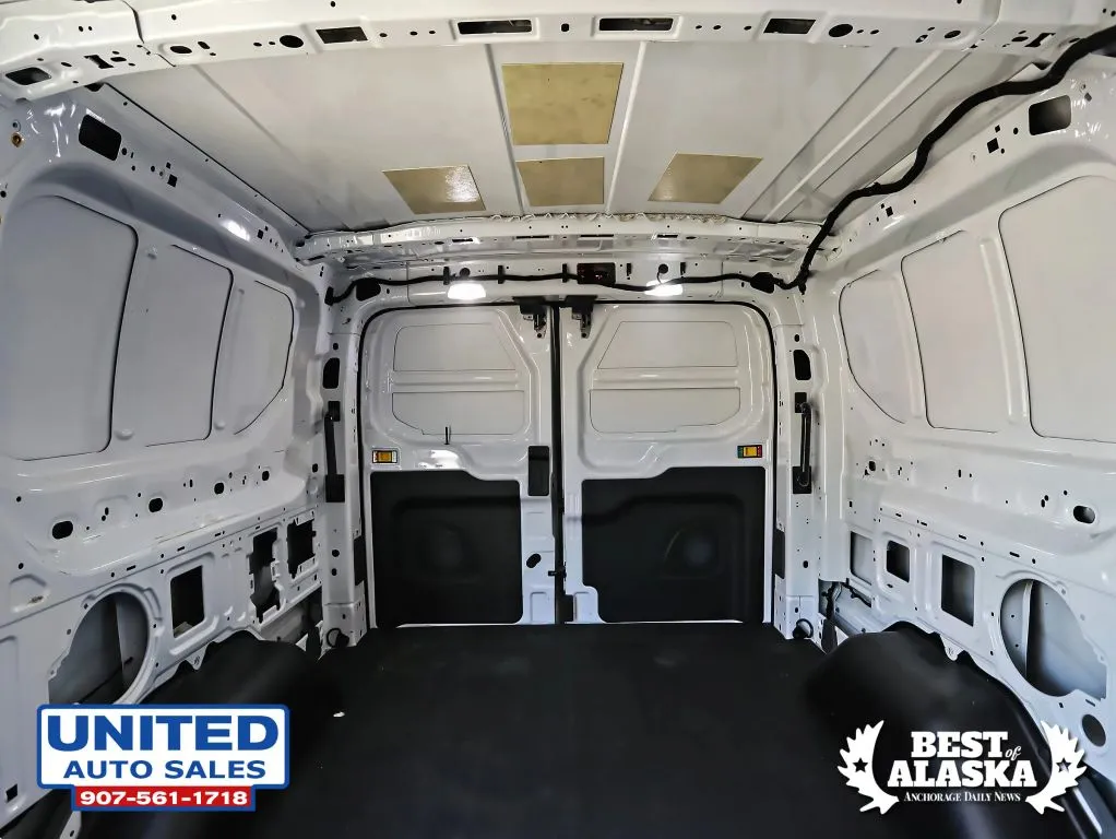 Ford Transit-250 photo 17