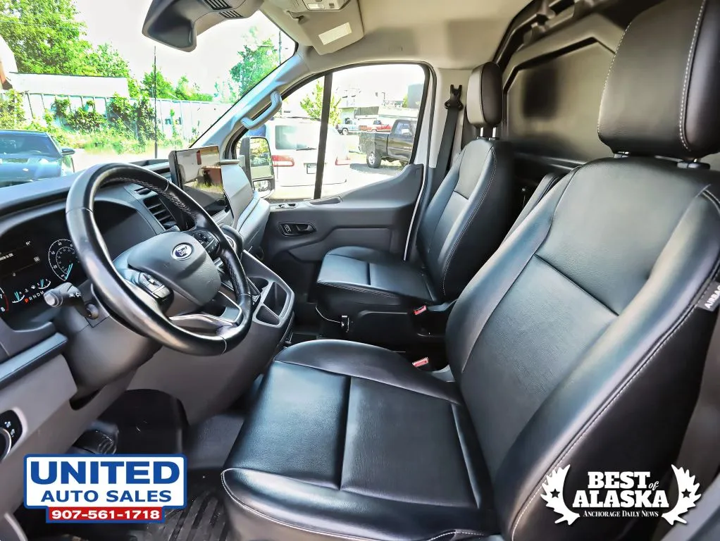 Ford Transit-250 photo 30