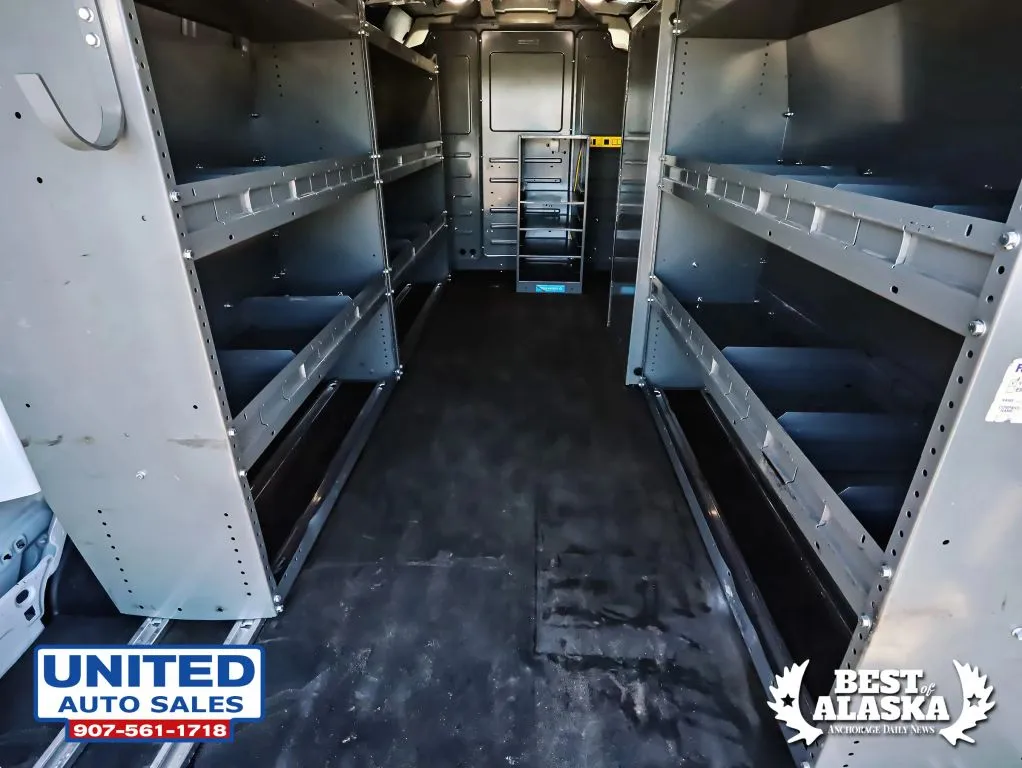 Ford Transit-250 photo 55