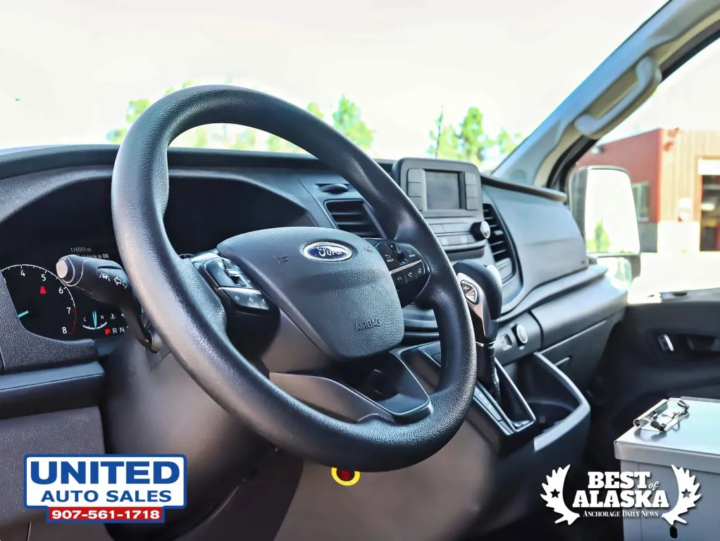 Ford Transit-250 photo 32